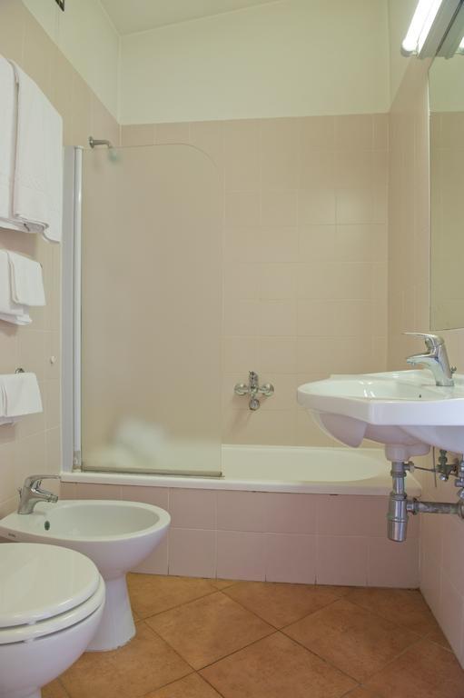 Autohotel Ravenna Phòng bức ảnh